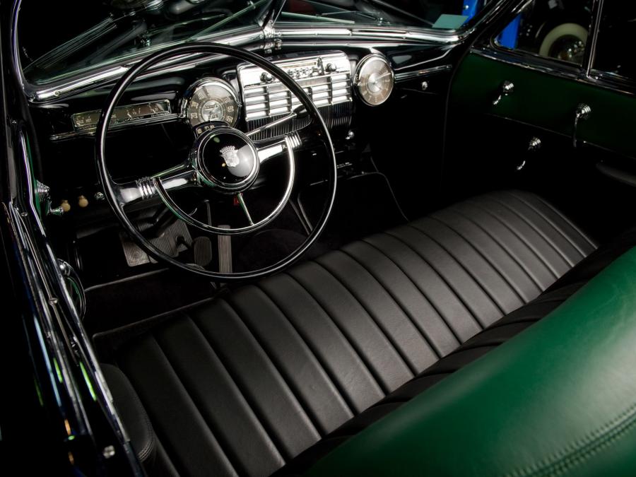 Интерьер Cadillac Series 62 Convertible Coupe Deluxe (41-6267D) 1941 года  (фото 25 из 44)